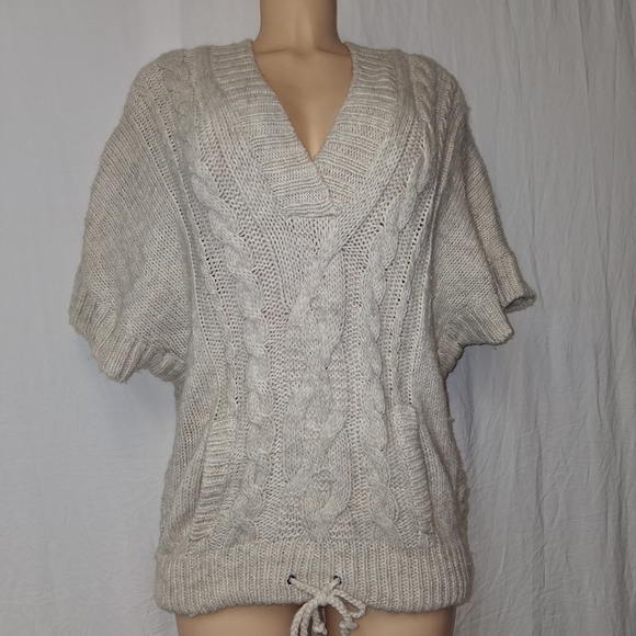 American Eagle Outfitters V-Neck Cable Knit Sweater - Gray Size L - Picture 3 of 16